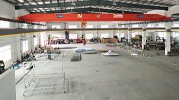 友昆標識生產(chǎn)基地內(nèi)景